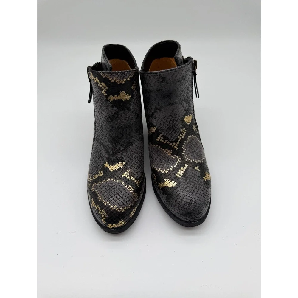 Muk Luks Womens Snakeskin Ankle Boots Grey‎ Gold Metallic Zip Block Heel 7.5